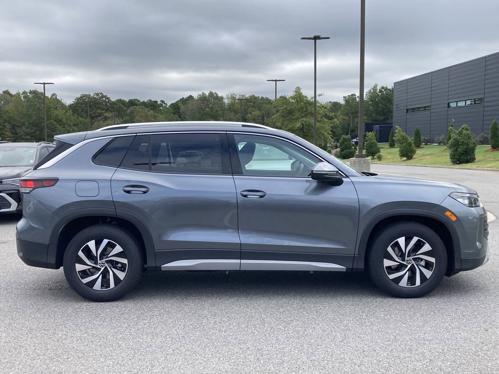 New 2025 Volkswagen Tiguan S image 6