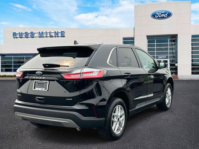 Used 2024 Ford Edge SEL w/ Convenience Package AWD/4WD image 4