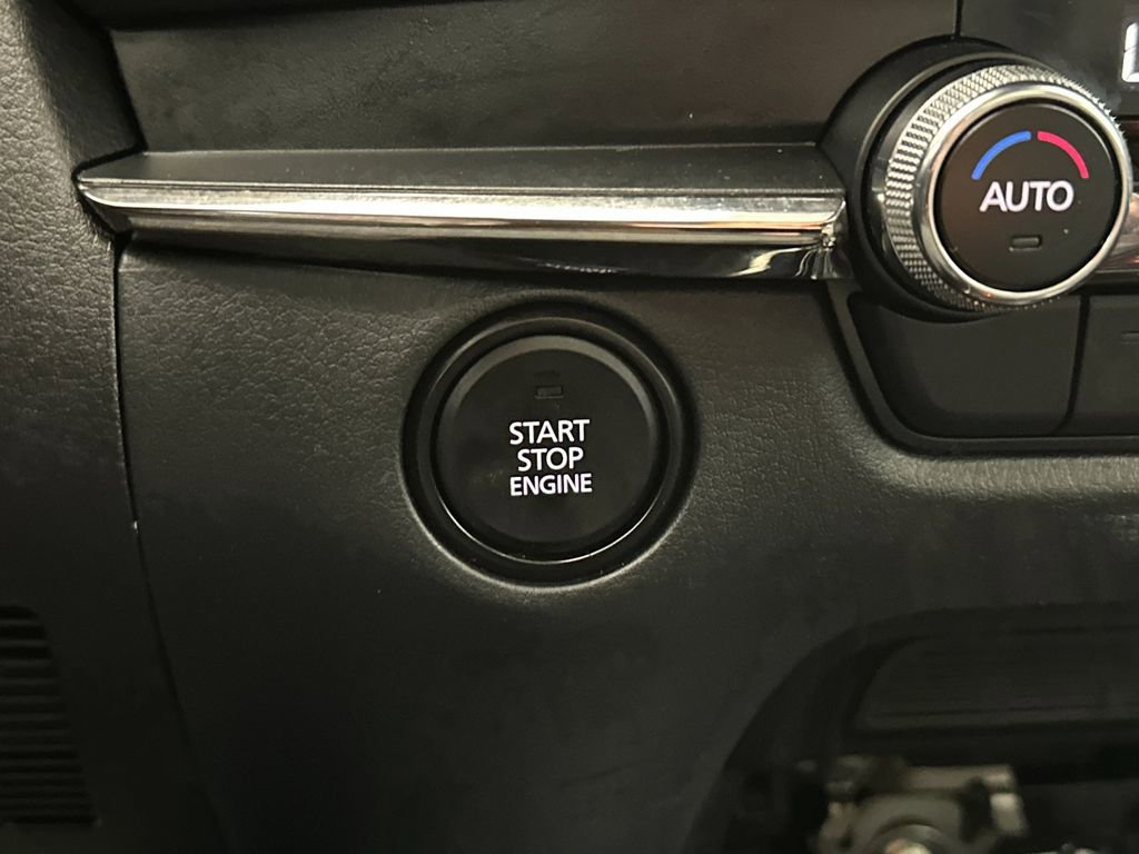 Used 2025 MAZDA CX-30 AWD 2.5 S w/ Preferred Package image 21