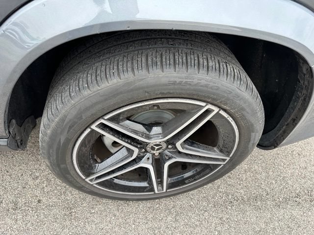 Used 2022 Mercedes-Benz GLS 450 4MATIC w/ AMG Line Exterior image 7