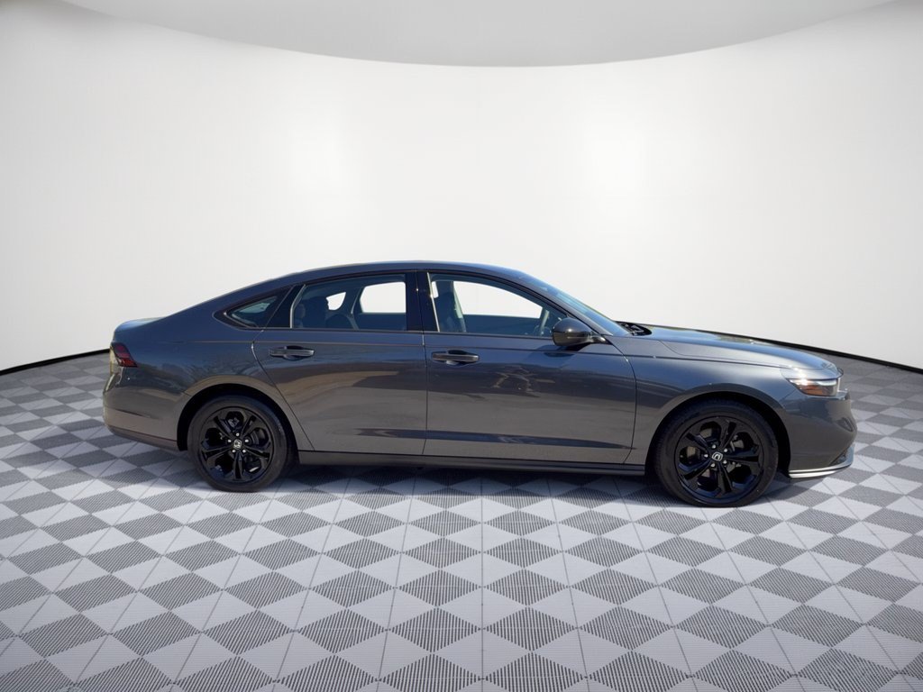 Used 2025 Honda Accord SE image 8