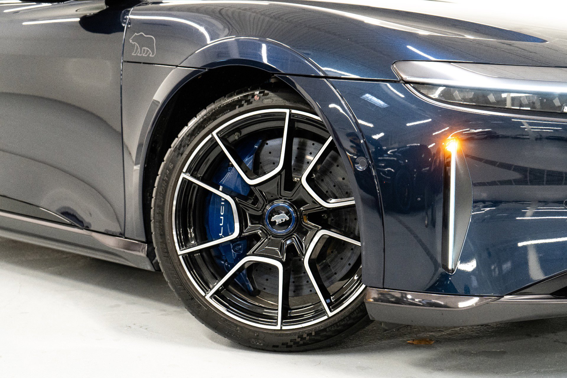 Used 2024 Lucid Air Sapphire image 2