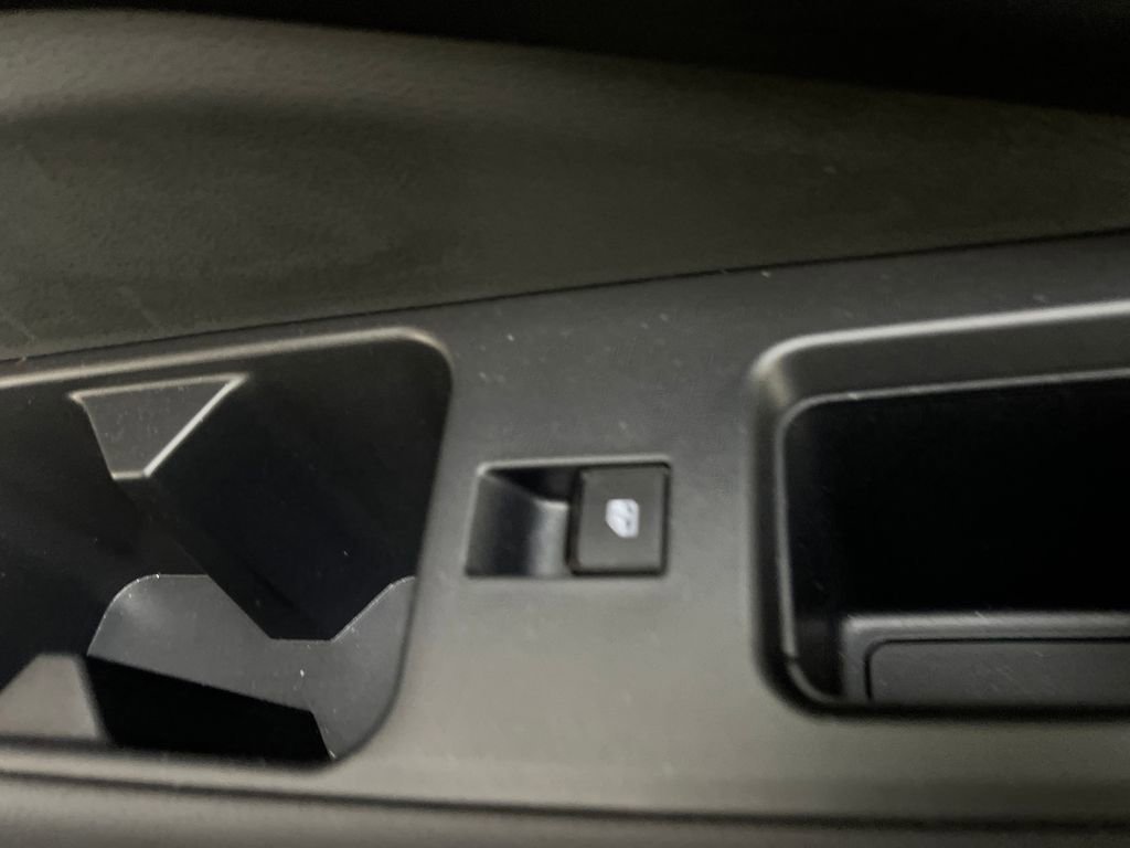 Used 2025 Nissan Pathfinder SL image 20