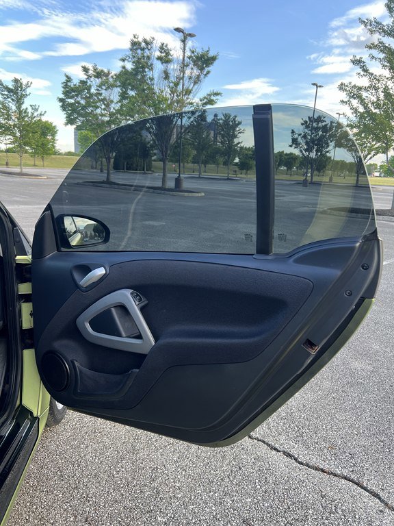 Used 2012 smart fortwo pure image 9
