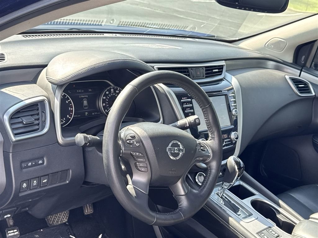 Used 2019 Nissan Murano SL image 2