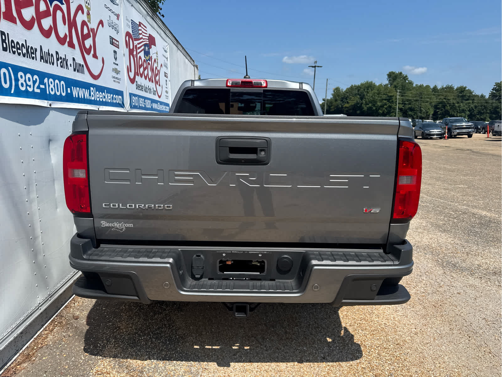 Used 2021 Chevrolet Colorado Z71 w/ Safety Package AWD/4WD image 4
