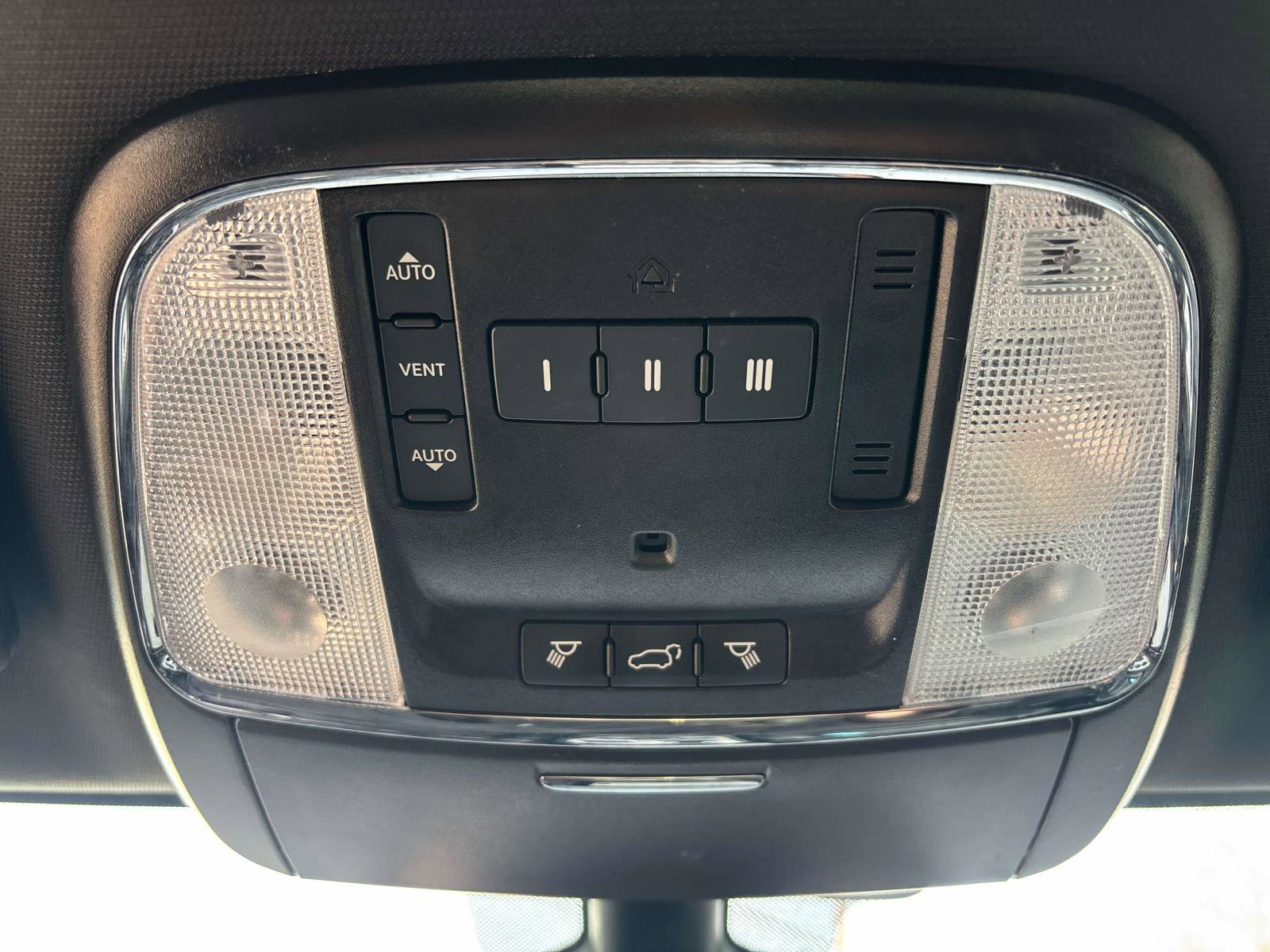 Certified 2021 Jeep Grand Cherokee Limited image 28