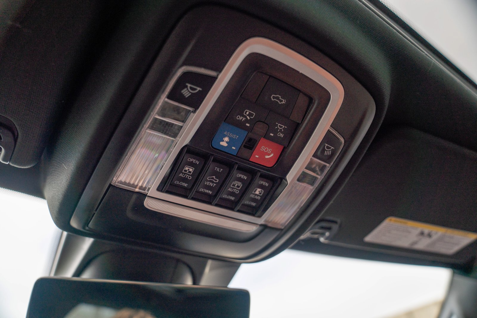 Used 2023 RAM 1500 Limited AWD/4WD image 22