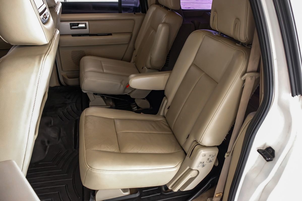 Used 2014 Ford Expedition EL Limited w/ Equipment Group 301A AWD/4WD image 39