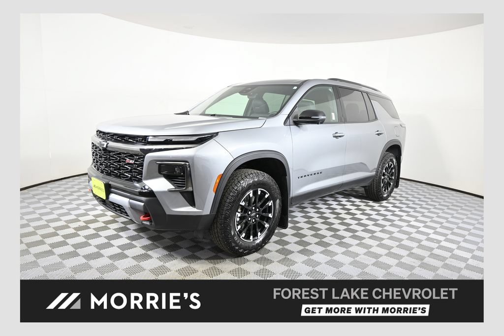 Used 2026 Chevrolet Traverse Z71 w/ LPO, Floor Liner Package AWD/4WD image 1