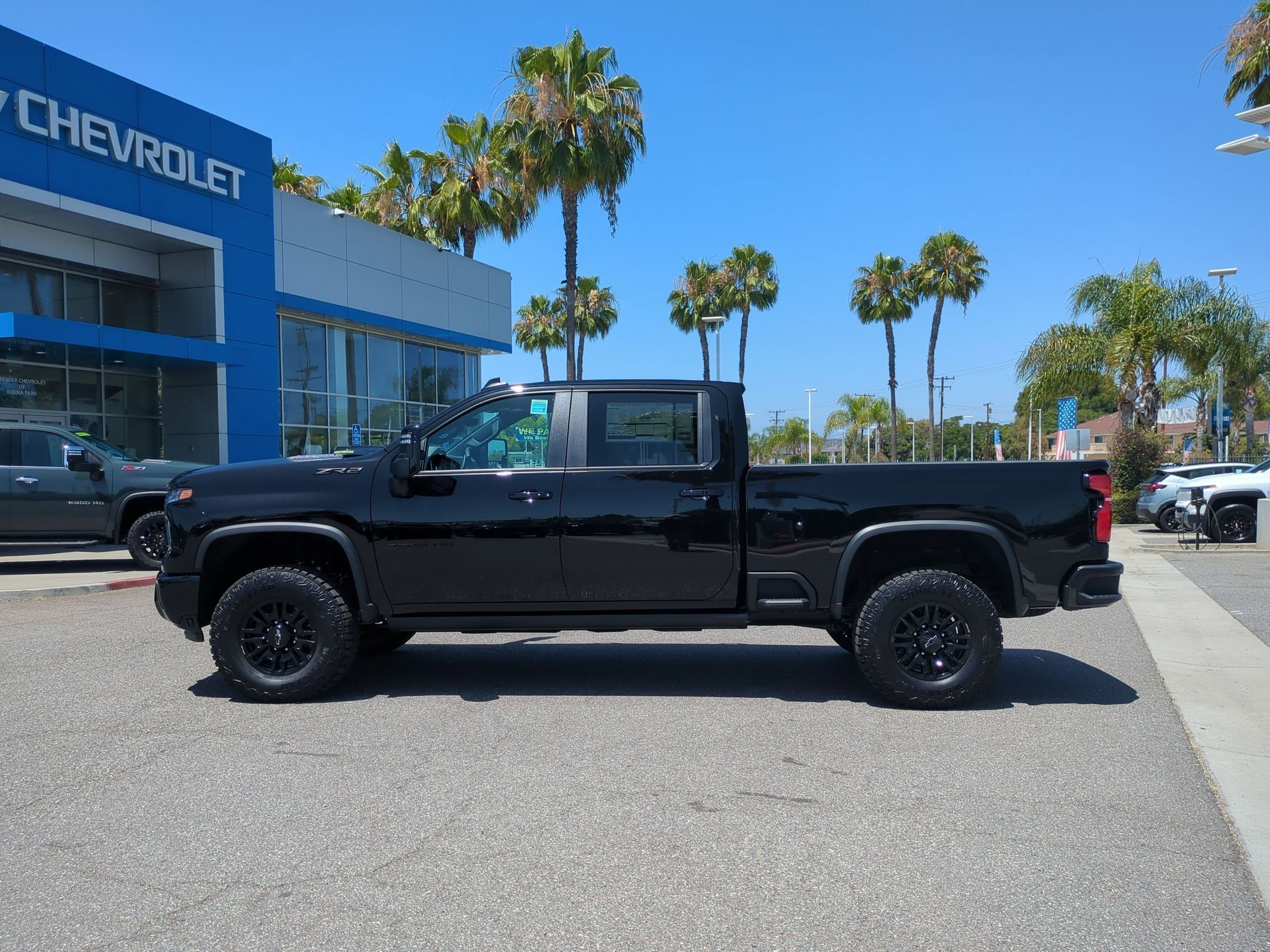 New 2026 Chevrolet Silverado 2500 ZR2 w/ LPO, Dark Essentials Package AWD/4WD image 2
