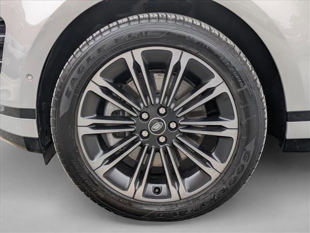 Certified 2026 Land Rover Range Rover Evoque Dynamic SE AWD/4WD image 25