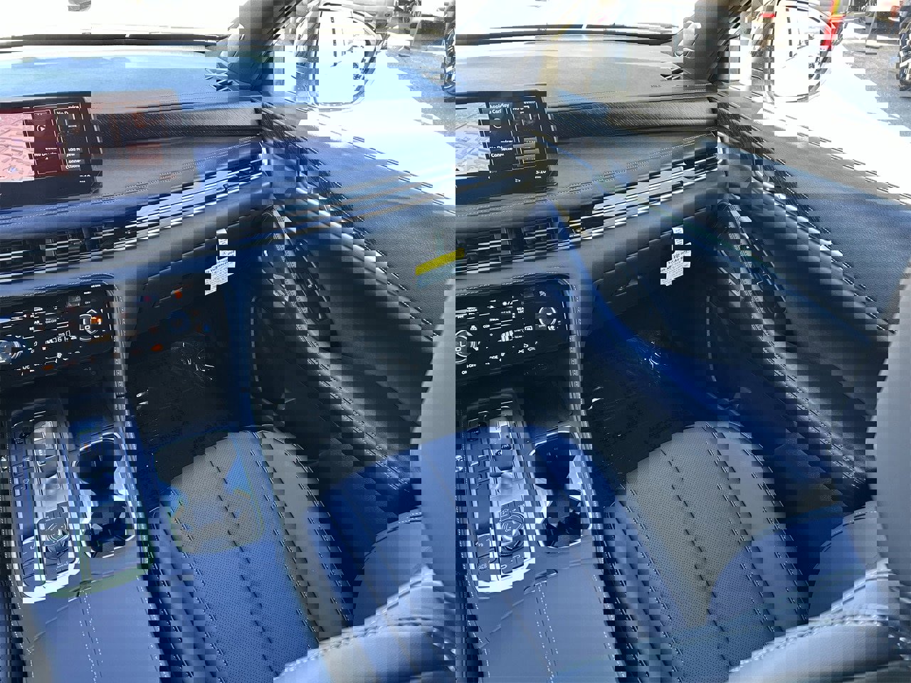 New 2026 INFINITI QX60 Luxe w/ Dark Cargo Package image 19