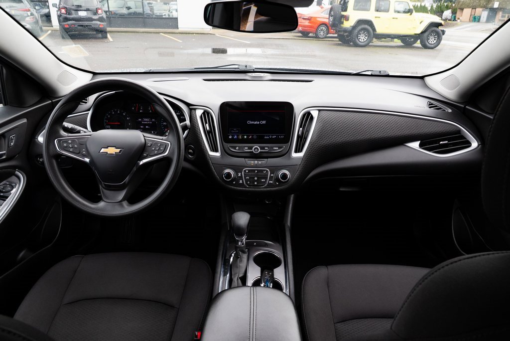 Used 2023 Chevrolet Malibu LT image 8