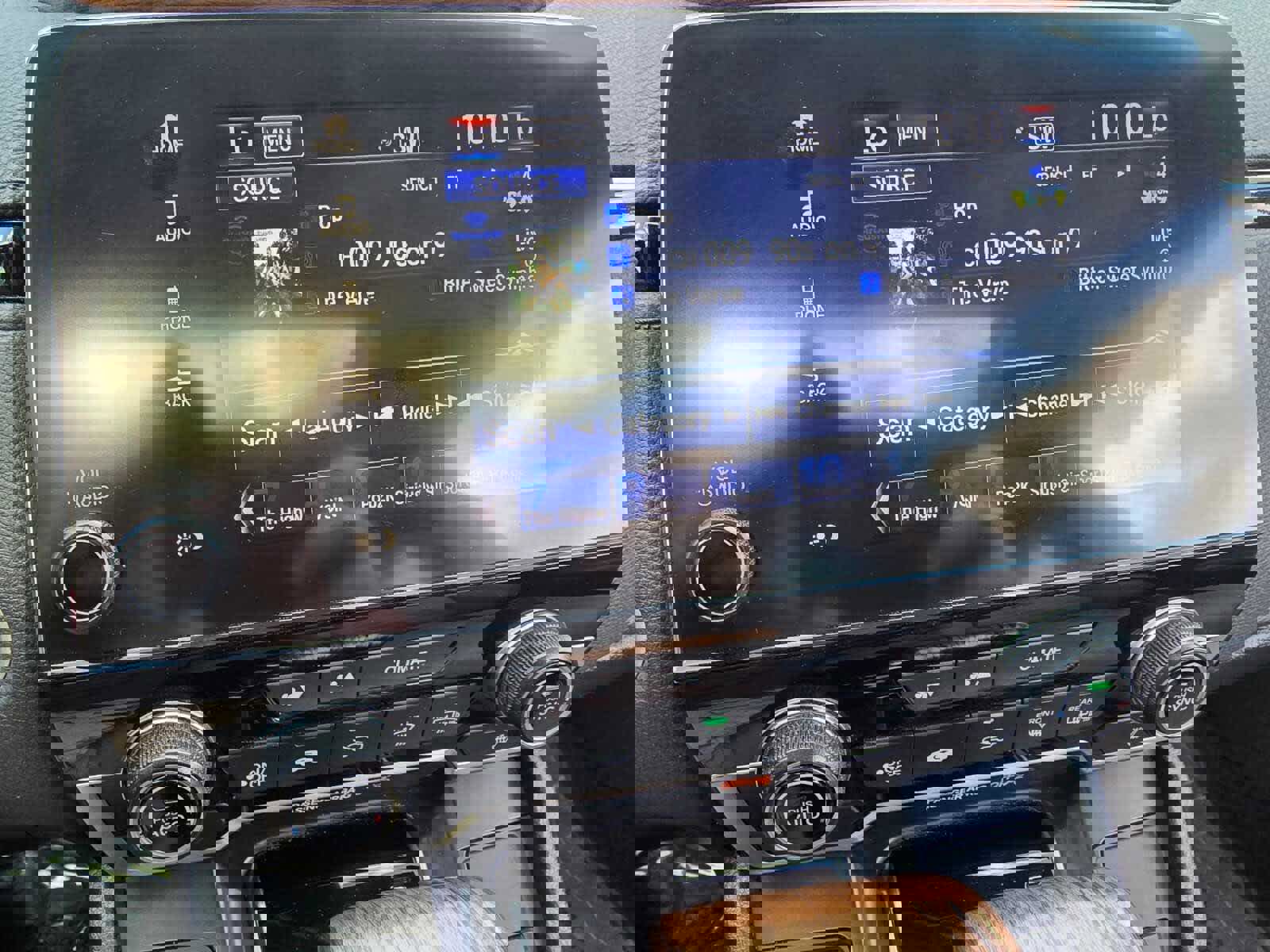 Used 2019 Honda CR-V EX image 11