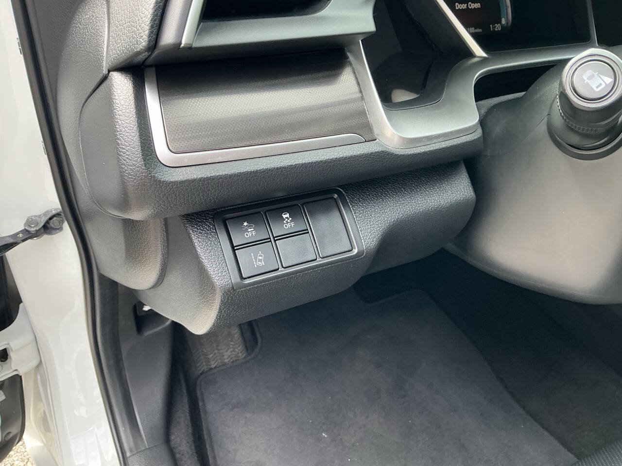Used 2019 Honda Civic Touring image 23