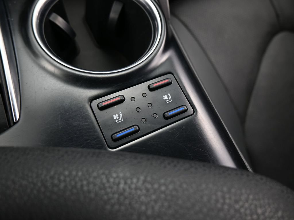 Used 2020 Toyota Camry XSE w/ Driver Assist Package image 13
