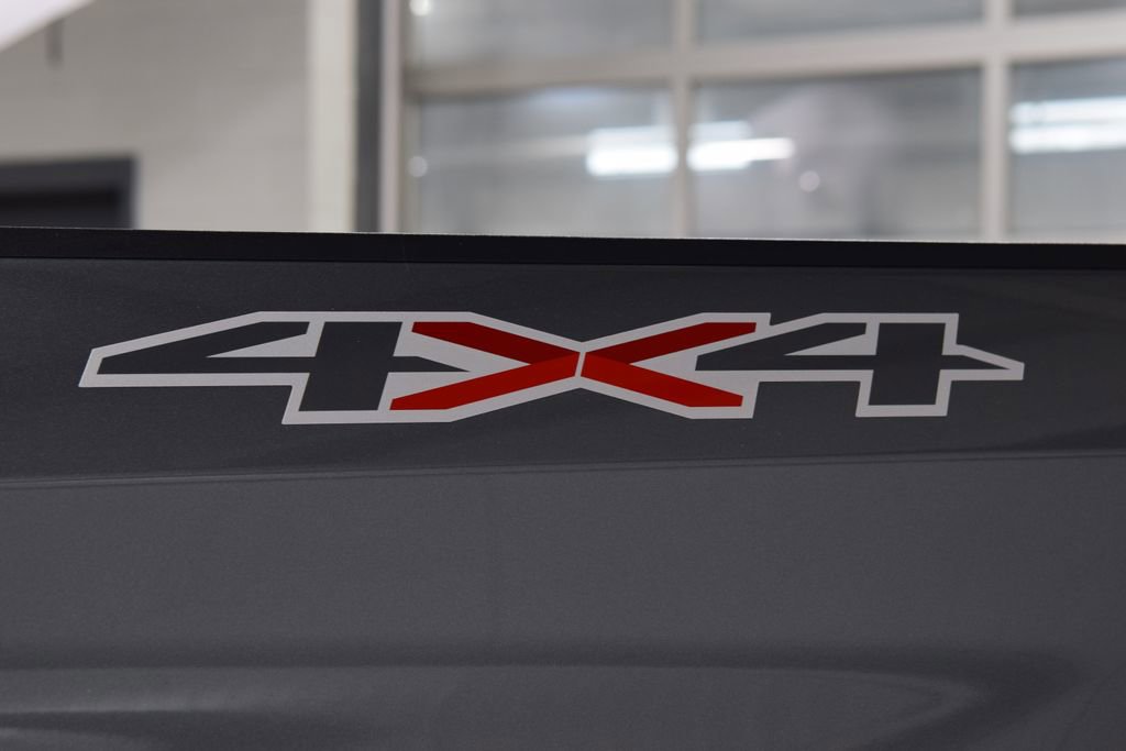 Used 2022 Chevrolet Silverado 1500 Custom w/ Safety Confidence Package AWD/4WD image 26