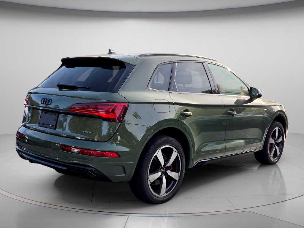 Used 2024 Audi Q5 2.0T Premium Plus w/ Premium Plus Package AWD/4WD image 7