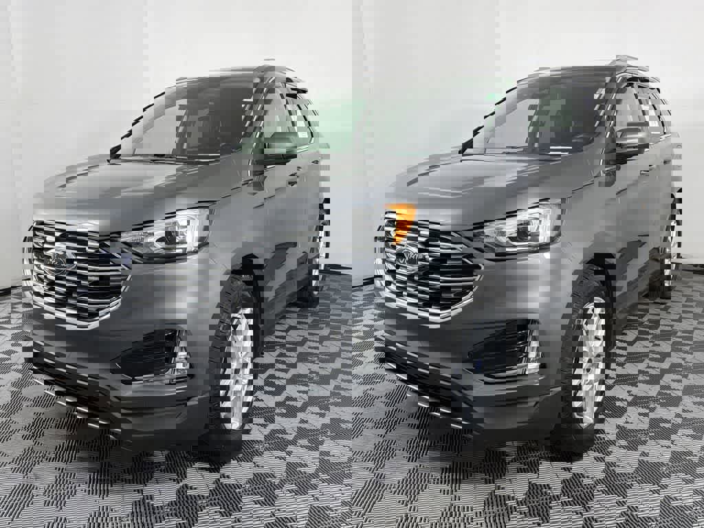 Used 2021 Ford Edge SEL w/ Convenience Package image 3