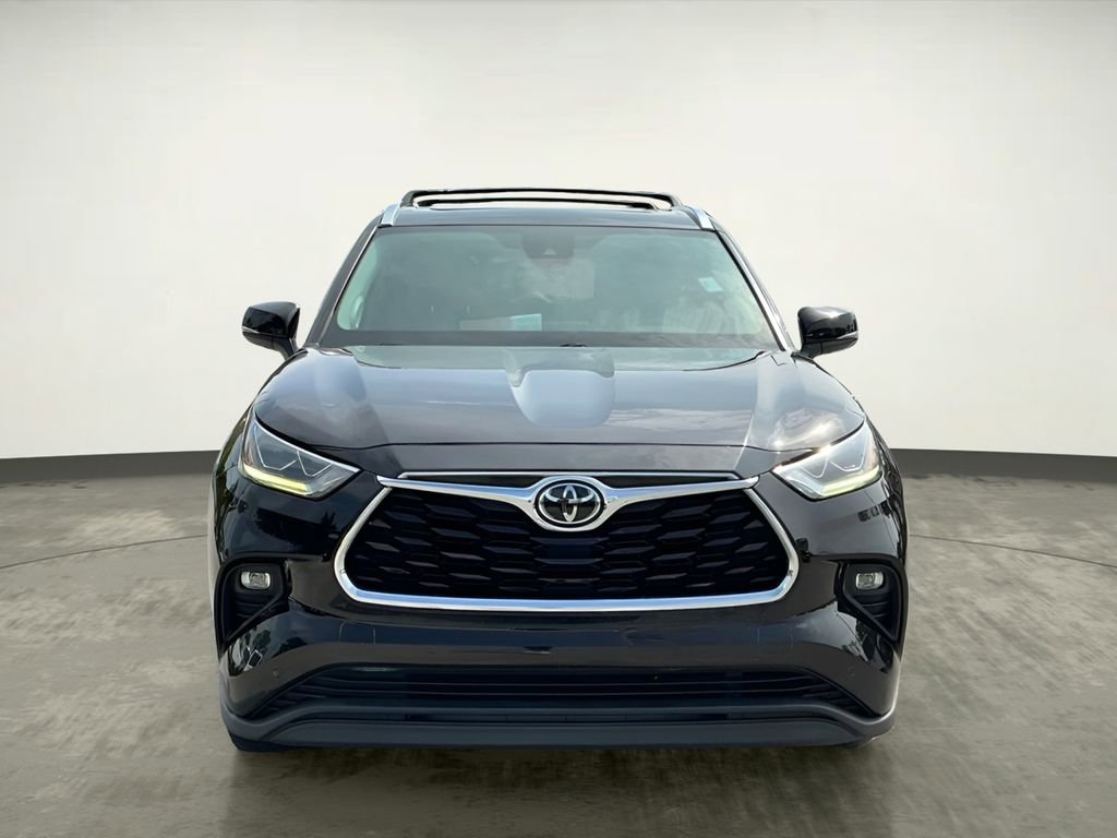 Used 2020 Toyota Highlander Limited image 12