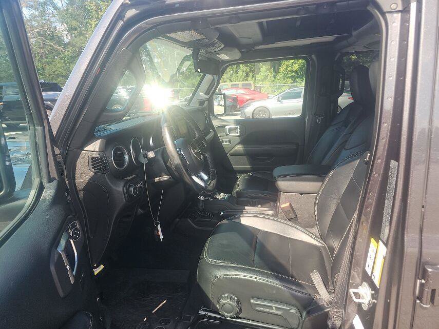 Used 2019 Jeep Wrangler Unlimited Sahara w/ Quick Order Package 24M Moab AWD/4WD image 7