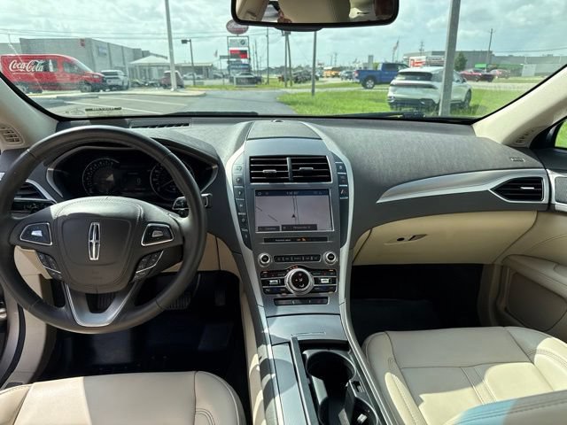 Used 2020 Lincoln MKZ w/ Convenience Package FWD image 13