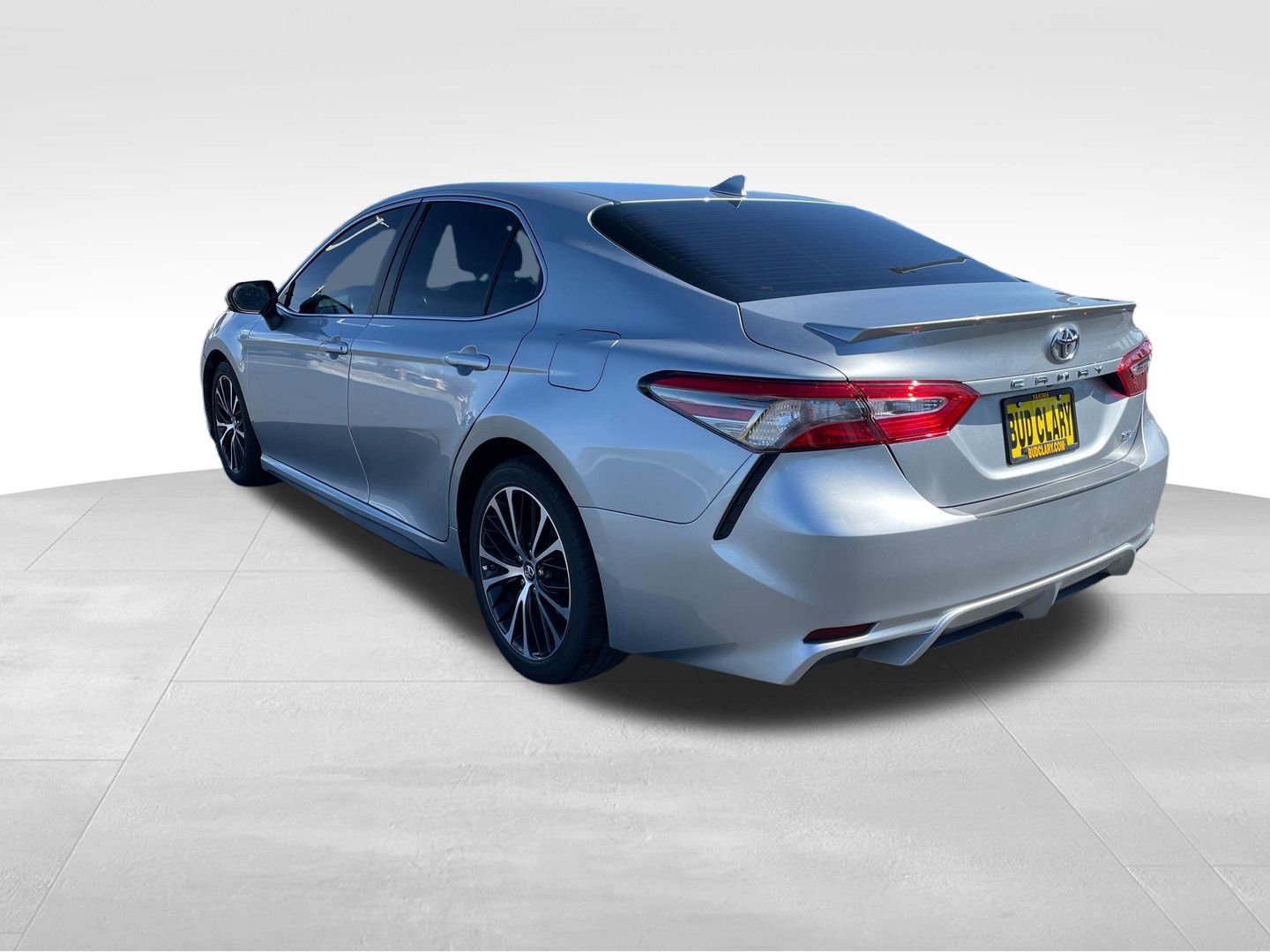 Used 2019 Toyota Camry SE image 7