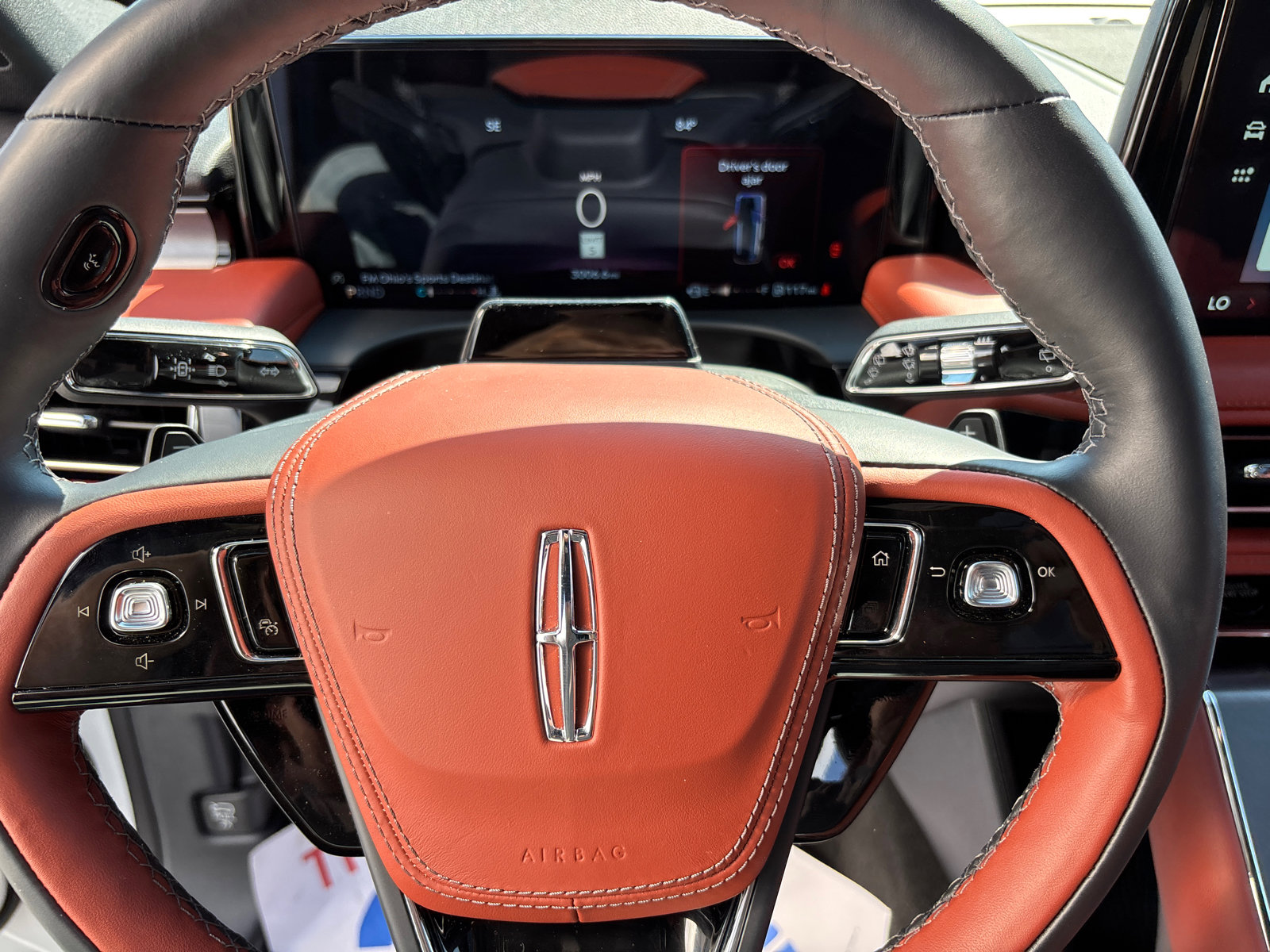 New 2025 Lincoln Aviator Reserve w/ Equipment Group 201A image 18