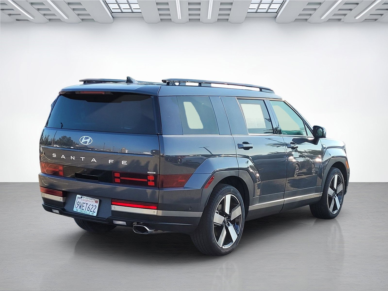 Used 2025 Hyundai Santa Fe Limited image 4