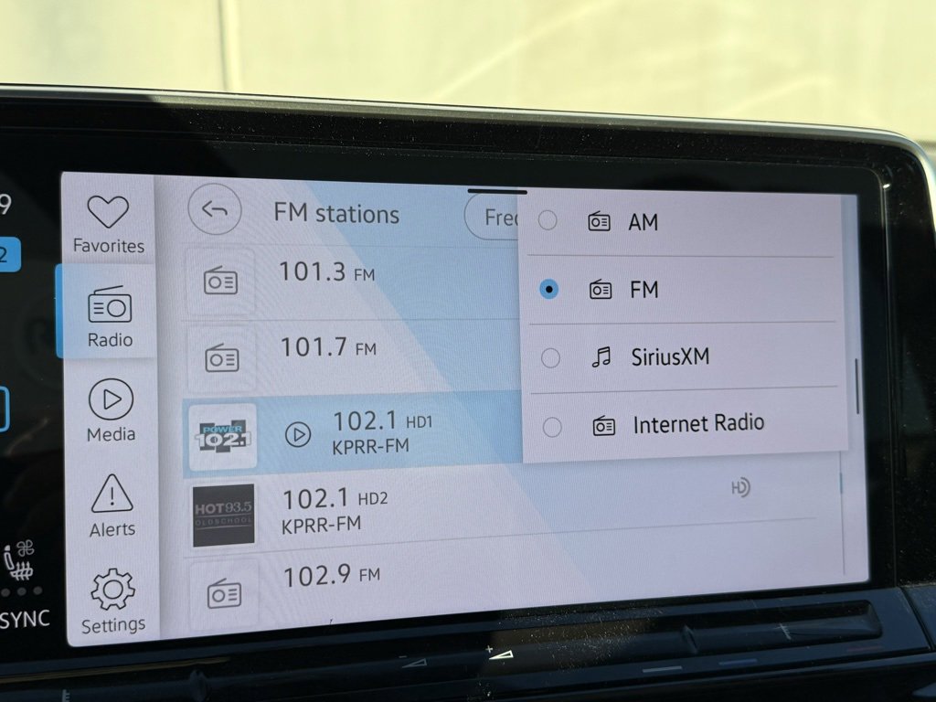 Used 2025 Volkswagen Atlas SE image 10