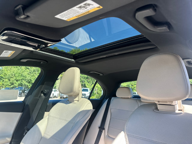 Used 2025 Mercedes-Benz C 300 4MATIC Sedan image 27