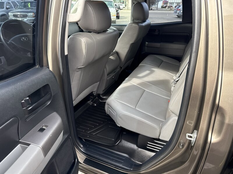 Used 2012 Toyota Tundra 4x4 Double Cab w/ Tow Pkg image 17