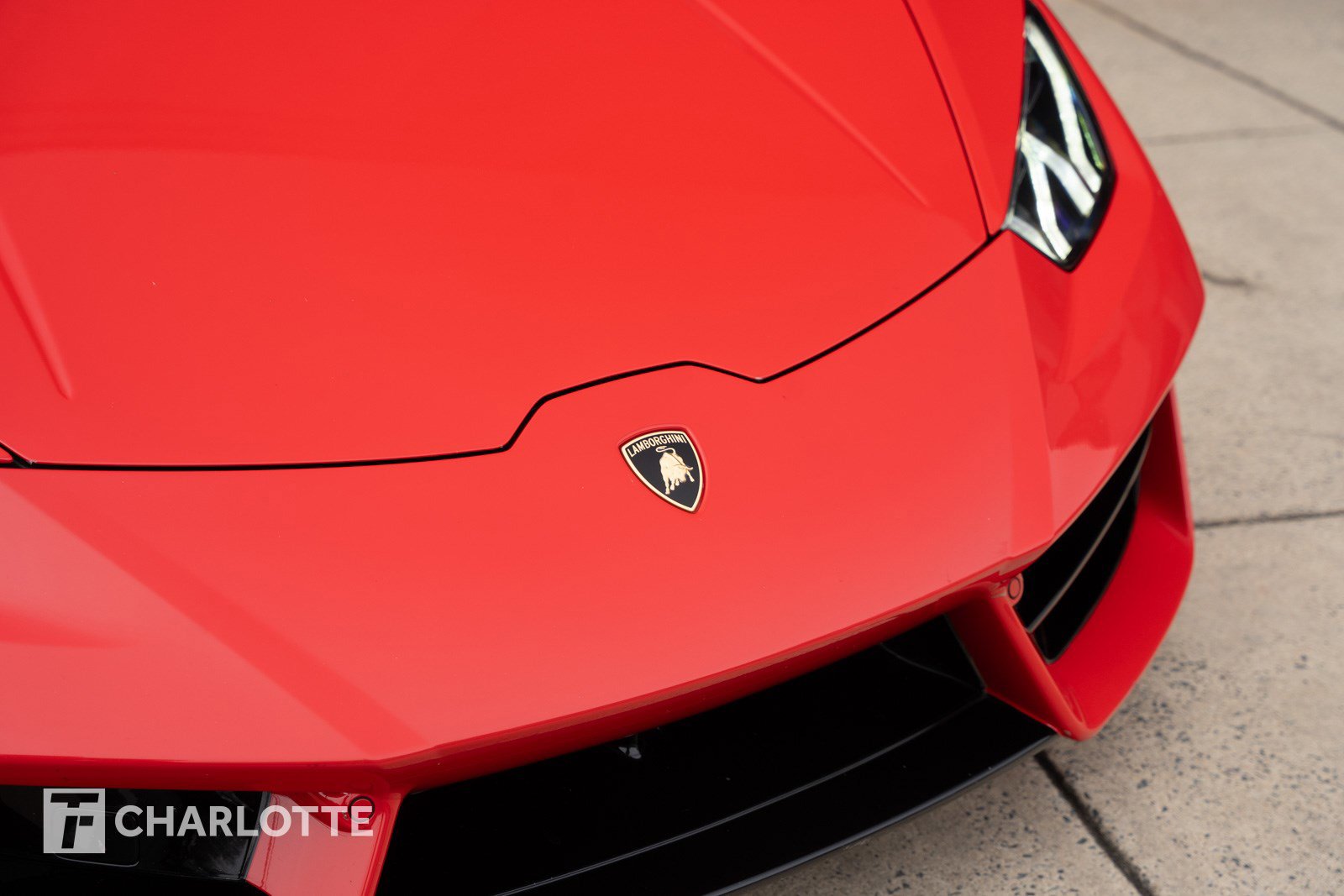 Used 2018 Lamborghini Huracan LP 580-2 image 2