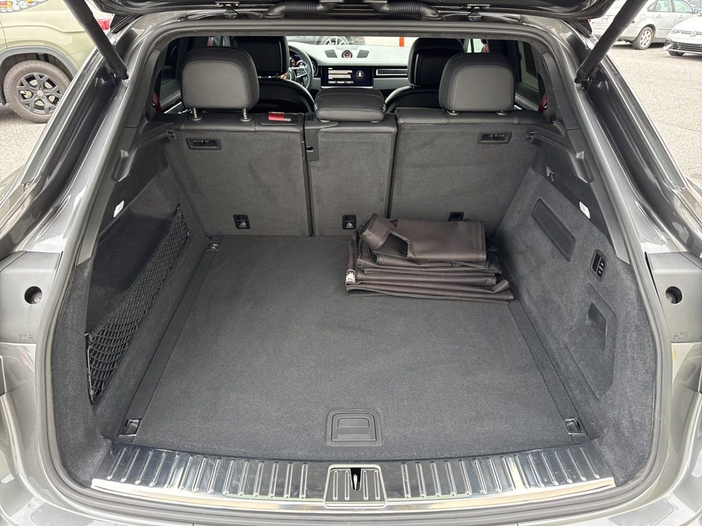 Used 2023 Porsche Cayenne GTS image 14