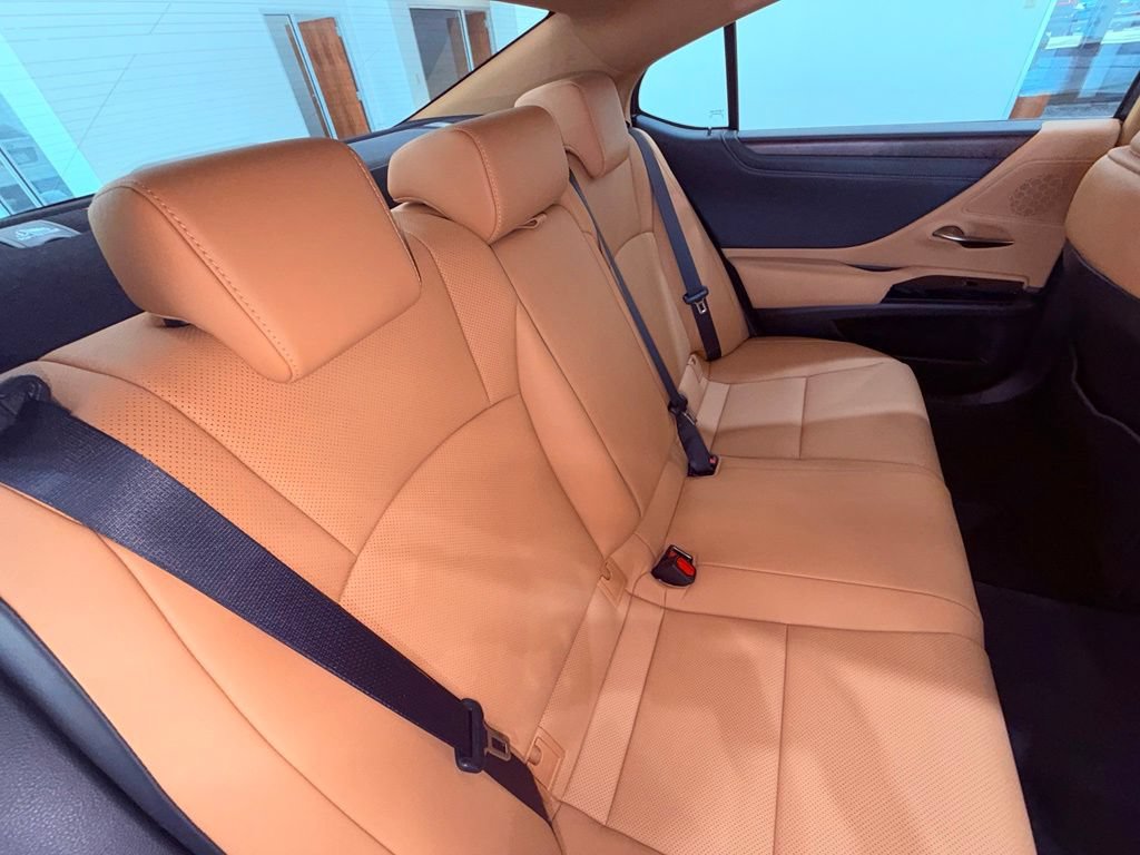 Certified 2025 Lexus ES 350 w/ Premium Package FWD image 14