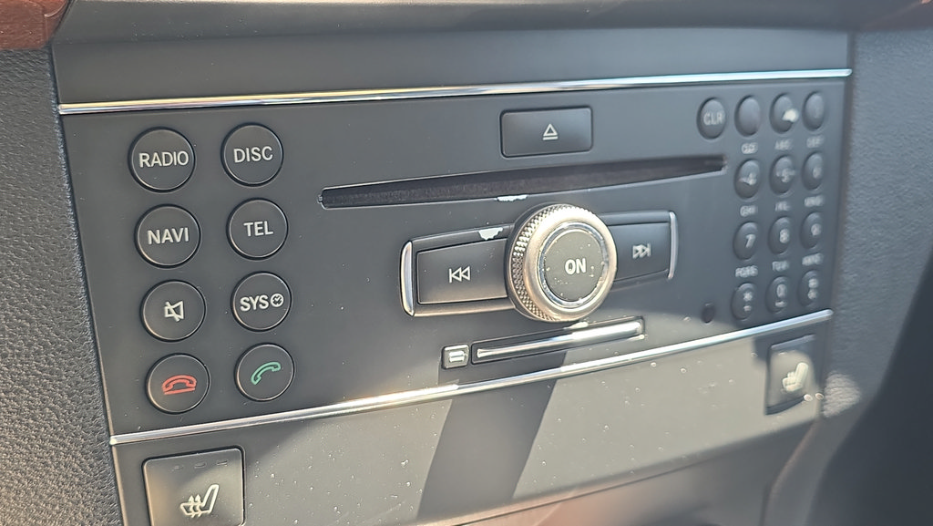 Used 2012 Mercedes-Benz GLK 350 4MATIC image 27