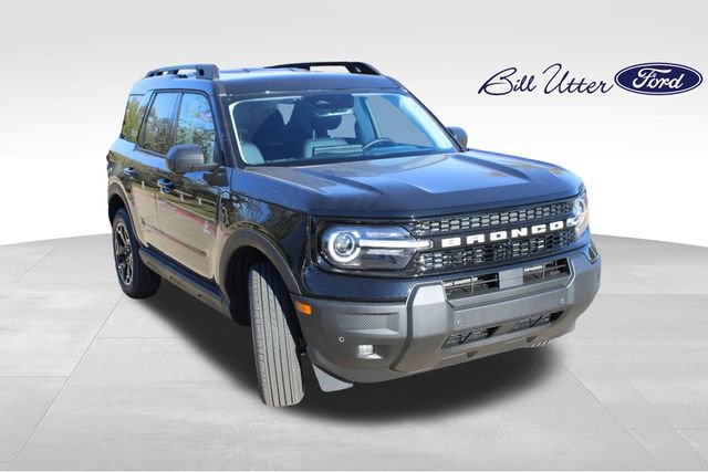 New 2025 Ford Bronco Sport Outer Banks w/ Outer Banks Tech Package+ image 2