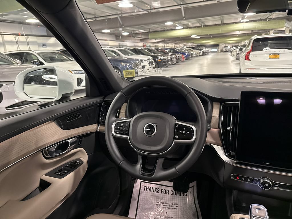 Used 2026 Volvo XC90 B6 Plus w/ Protection Package Premier AWD/4WD image 23