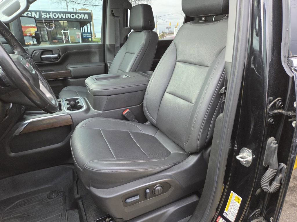 Used 2022 GMC Sierra 2500 SLT w/ SLT Premium Package image 25