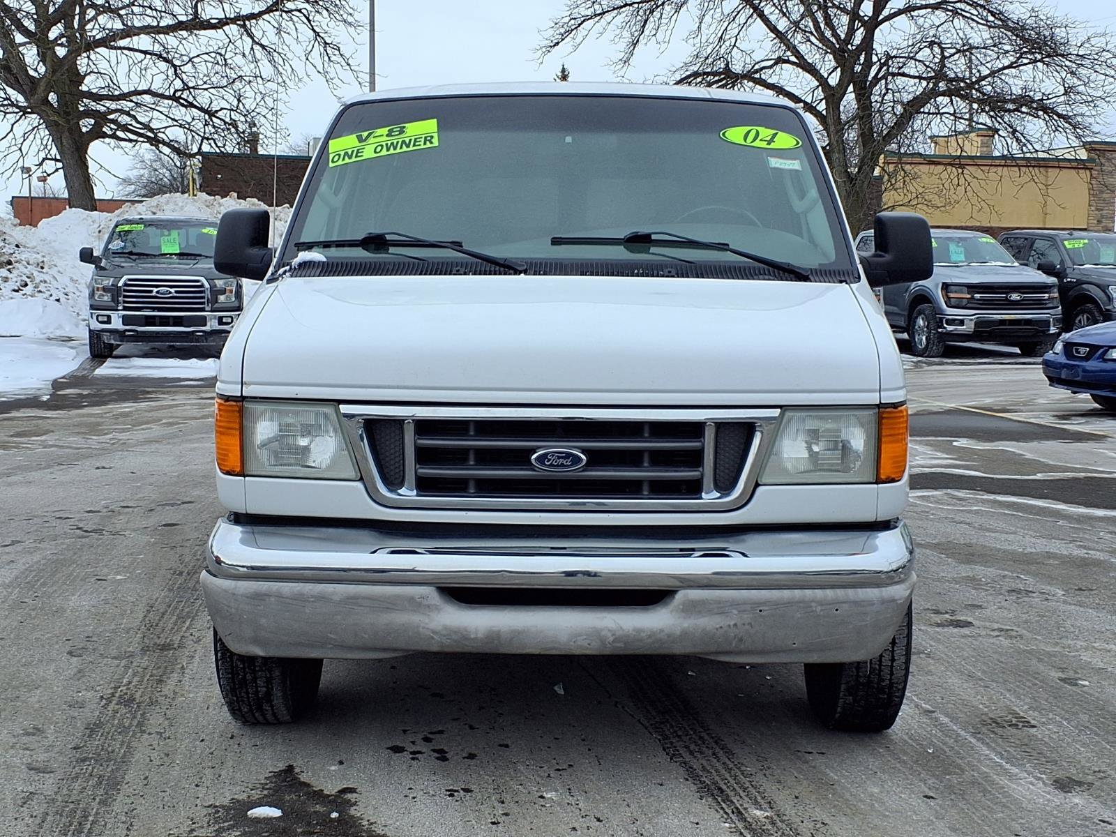 Used 2004 Ford E-350 and Econoline 350 XLT image 15