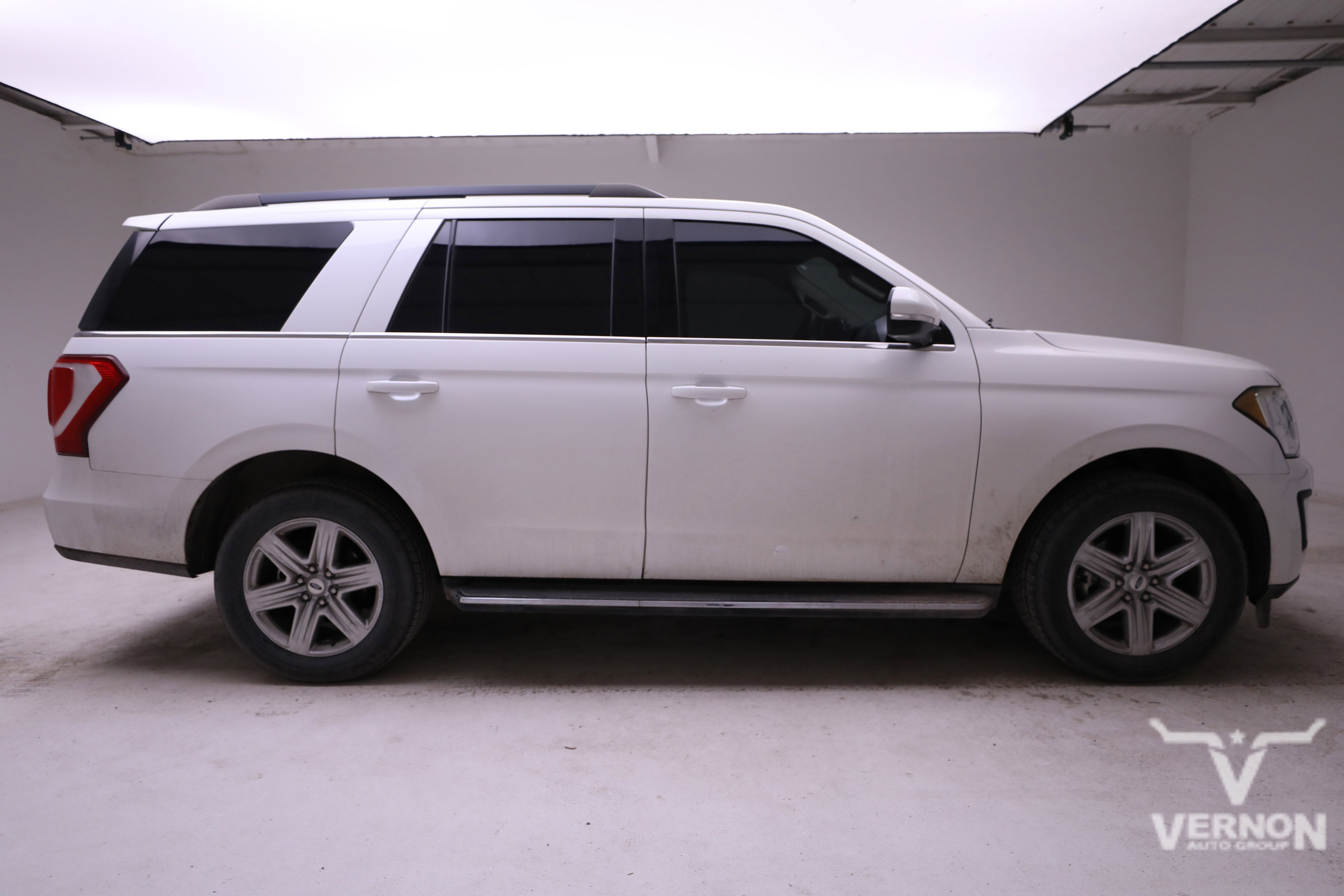 Used 2020 Ford Expedition XLT w/ Equipment Group 202A image 5