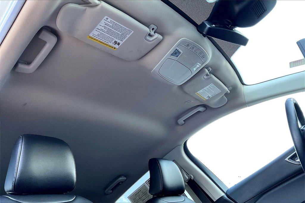 Used 2024 Ford Edge SEL image 22