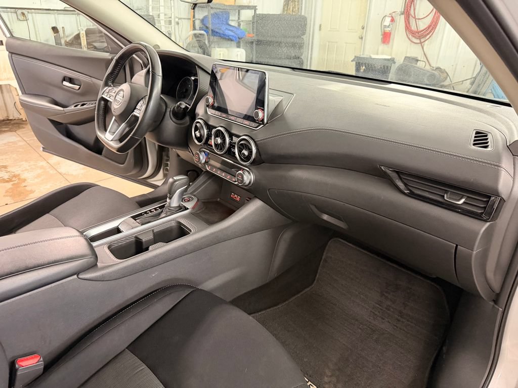 Used 2021 Nissan Sentra SV FWD image 28