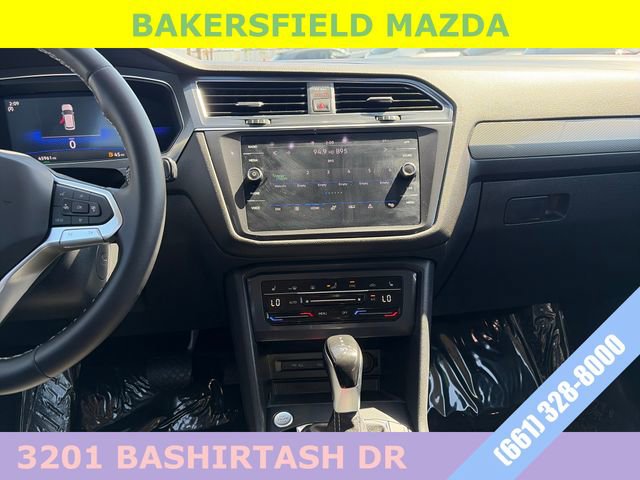 Used 2023 Volkswagen Tiguan SE FWD image 19