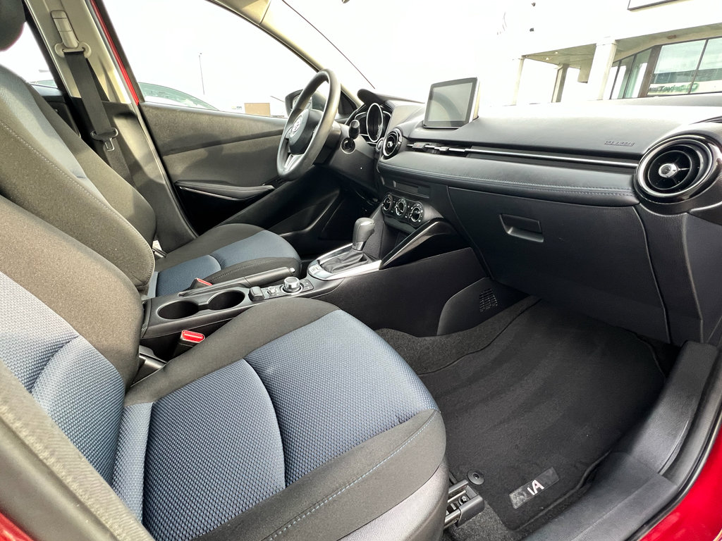Used 2018 Toyota Yaris iA image 16