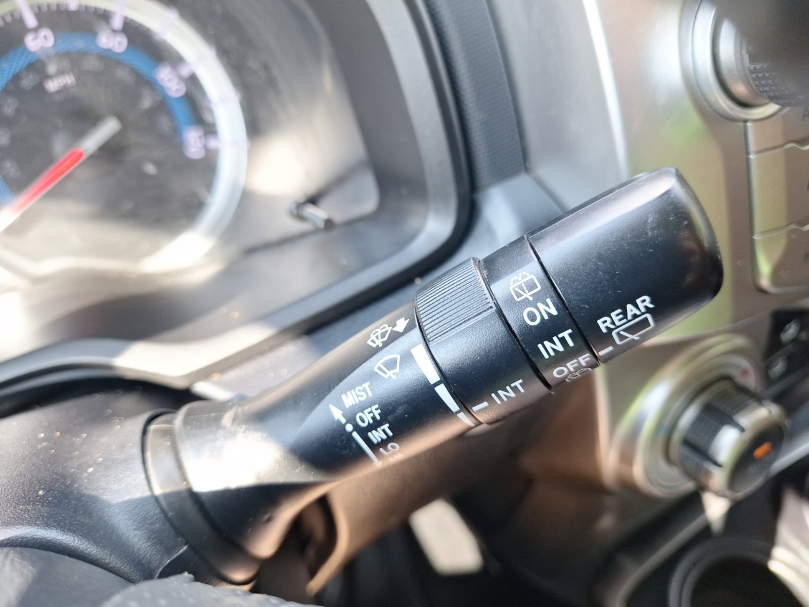 Used 2015 Toyota 4Runner Limited AWD/4WD image 22