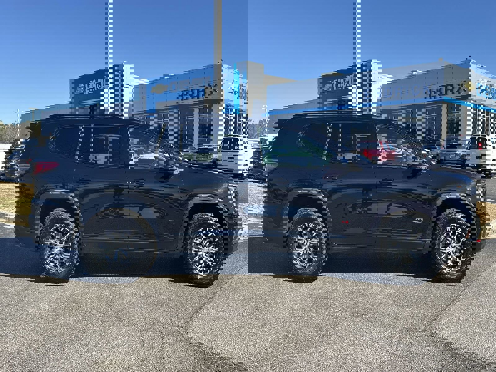 Used 2026 GMC Acadia AT4 w/ Super Cruise Package image 11