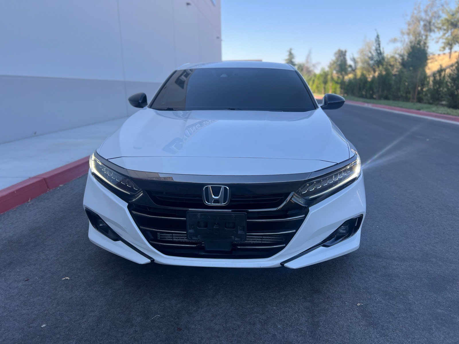 Used 2021 Honda Accord Sport image 2