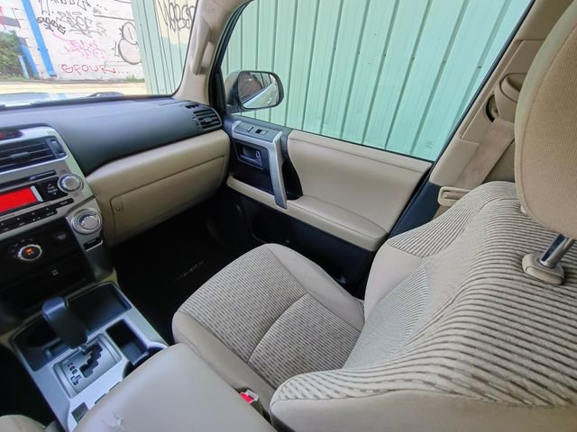 Used 2013 Toyota 4Runner SR5 image 30